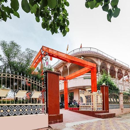 Spot On 60838 Shri Giriraj Dham Hotel Govardhan Exterior foto
