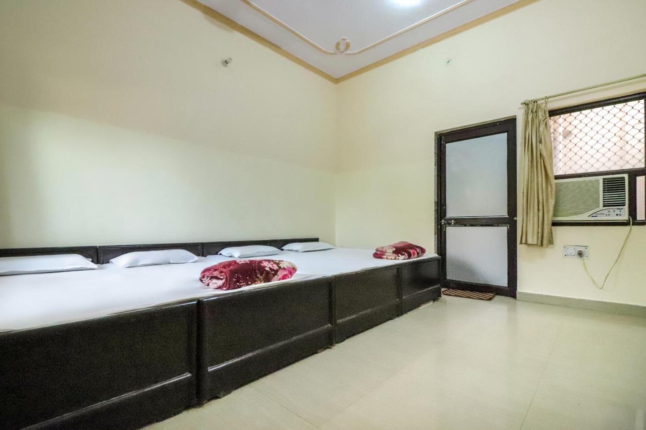 Spot On 60838 Shri Giriraj Dham Hotel Govardhan Exterior foto