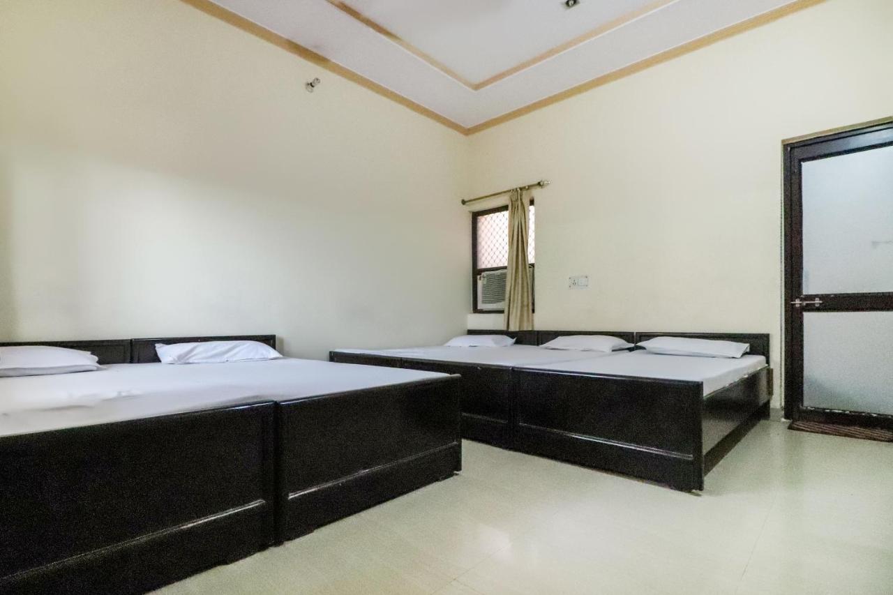 Spot On 60838 Shri Giriraj Dham Hotel Govardhan Exterior foto