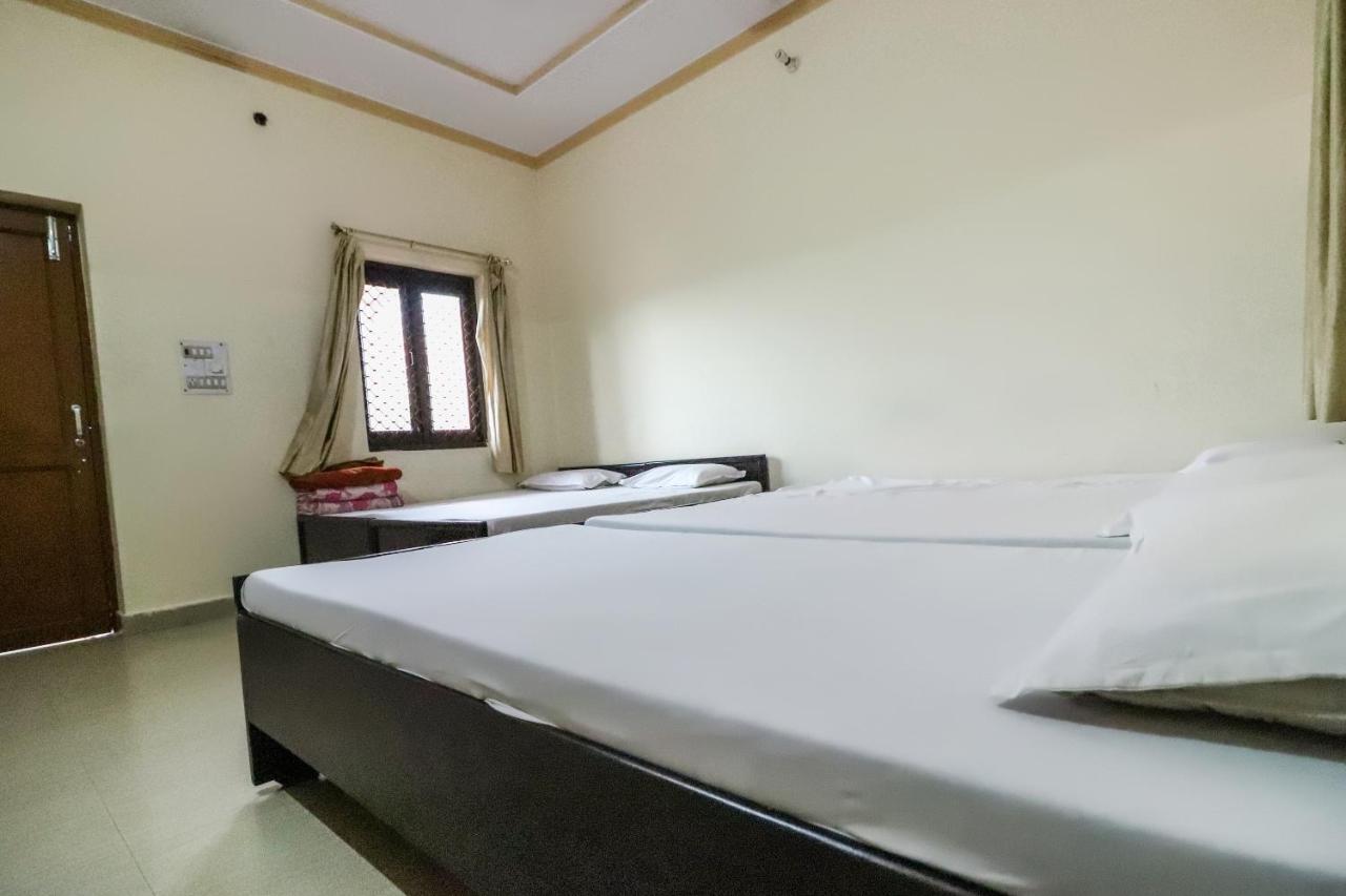 Spot On 60838 Shri Giriraj Dham Hotel Govardhan Exterior foto