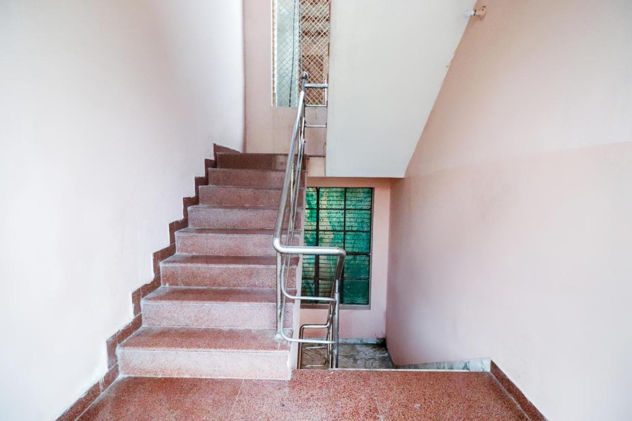 Spot On 60838 Shri Giriraj Dham Hotel Govardhan Exterior foto